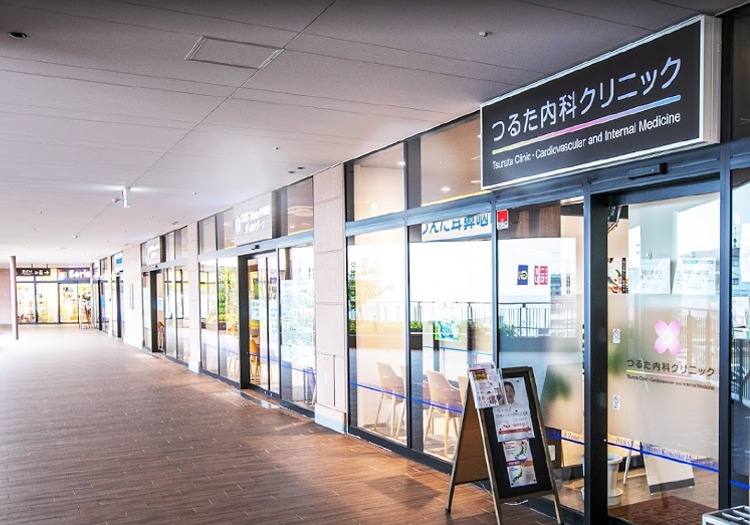 メディカルゾーン内のクリニック入口外観